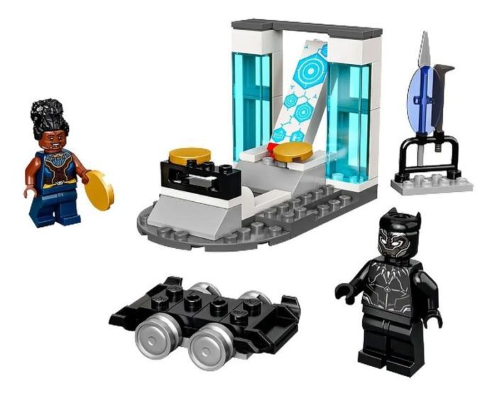 Black Panther Wakanda Forever Lego Set (Lego)