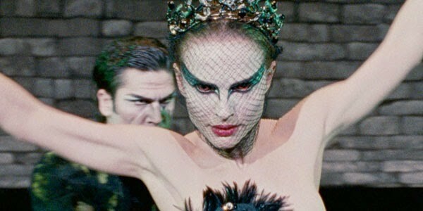 Natalie Portman in Black Swan directed by Darren Aronofsky with Matthew Libatique as cinematographer.